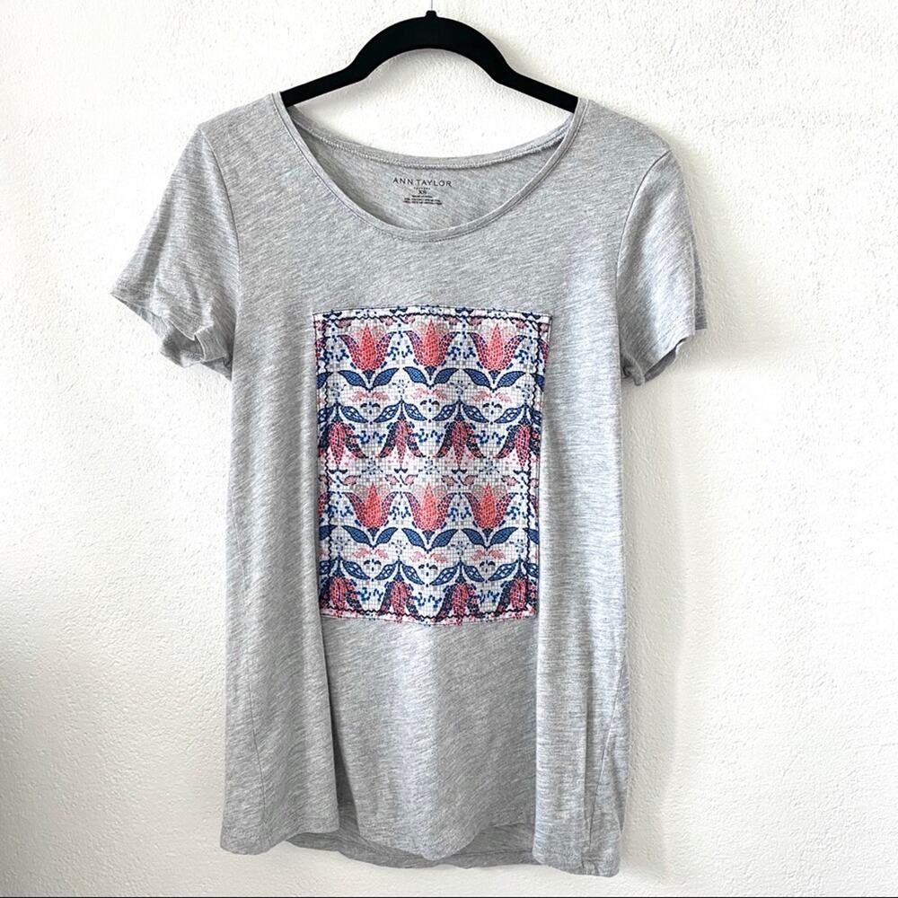 Ann Taylor Factory Mosaic Patch Tee Size XS